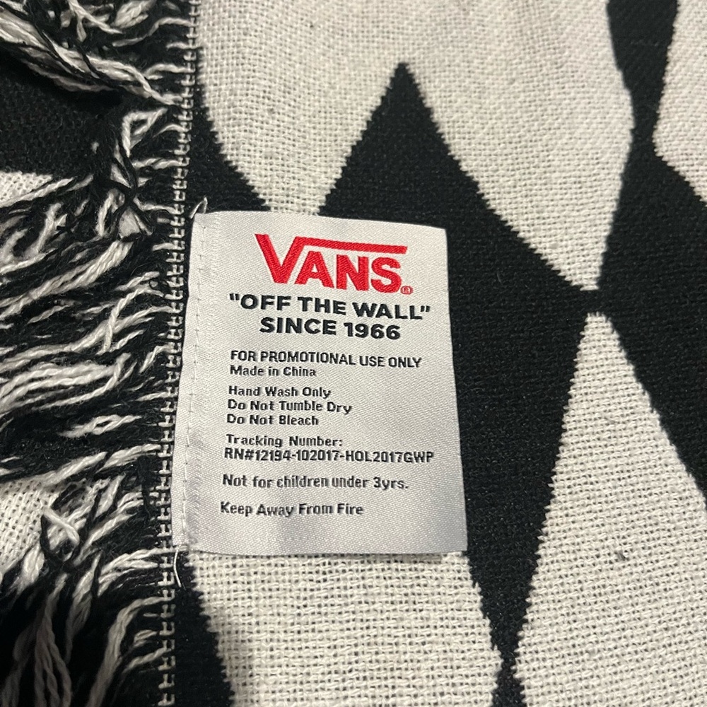 Vans throw blanket - Picture 3 of 3